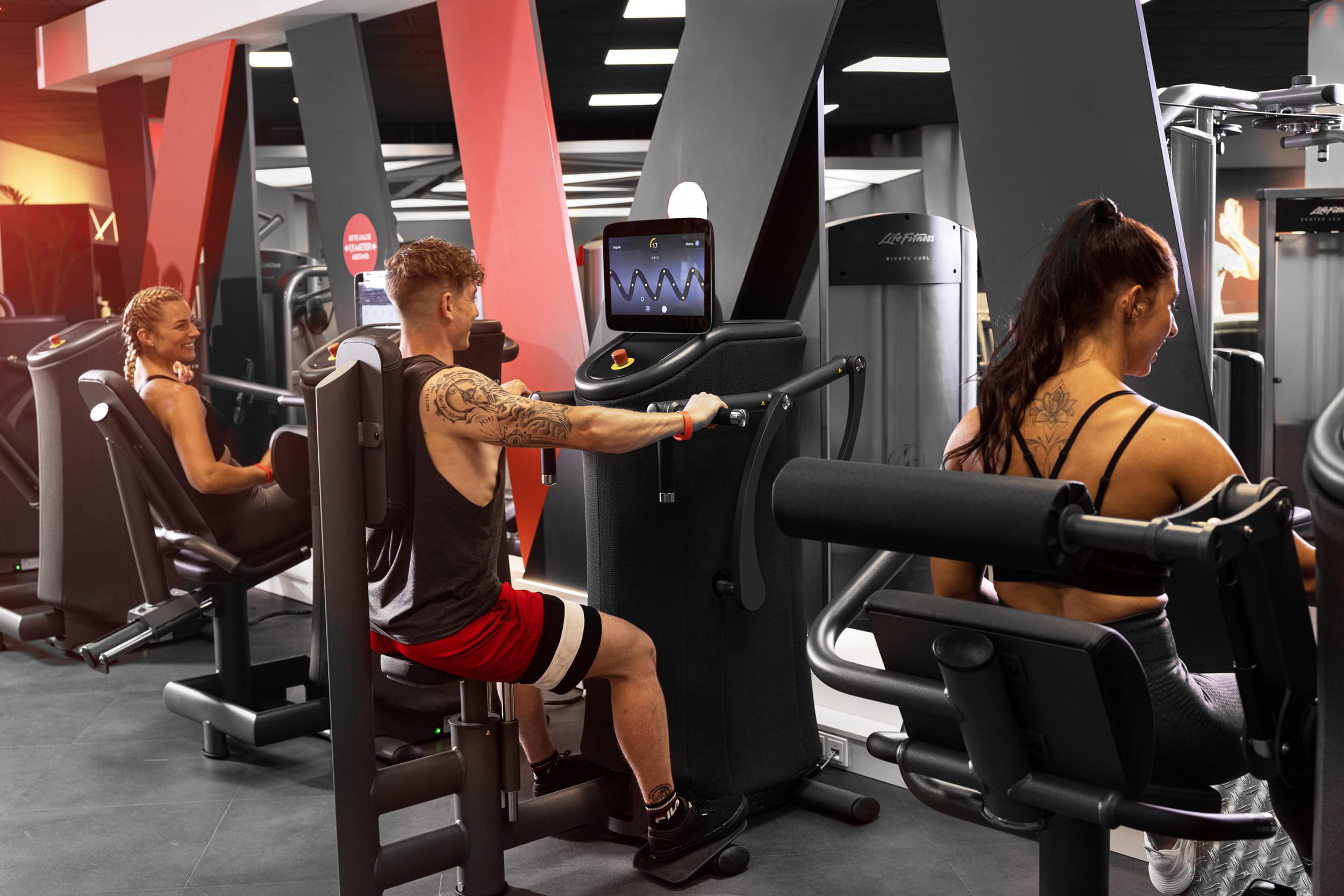 Digital-Fitness-Floor-EGYM-Bild04