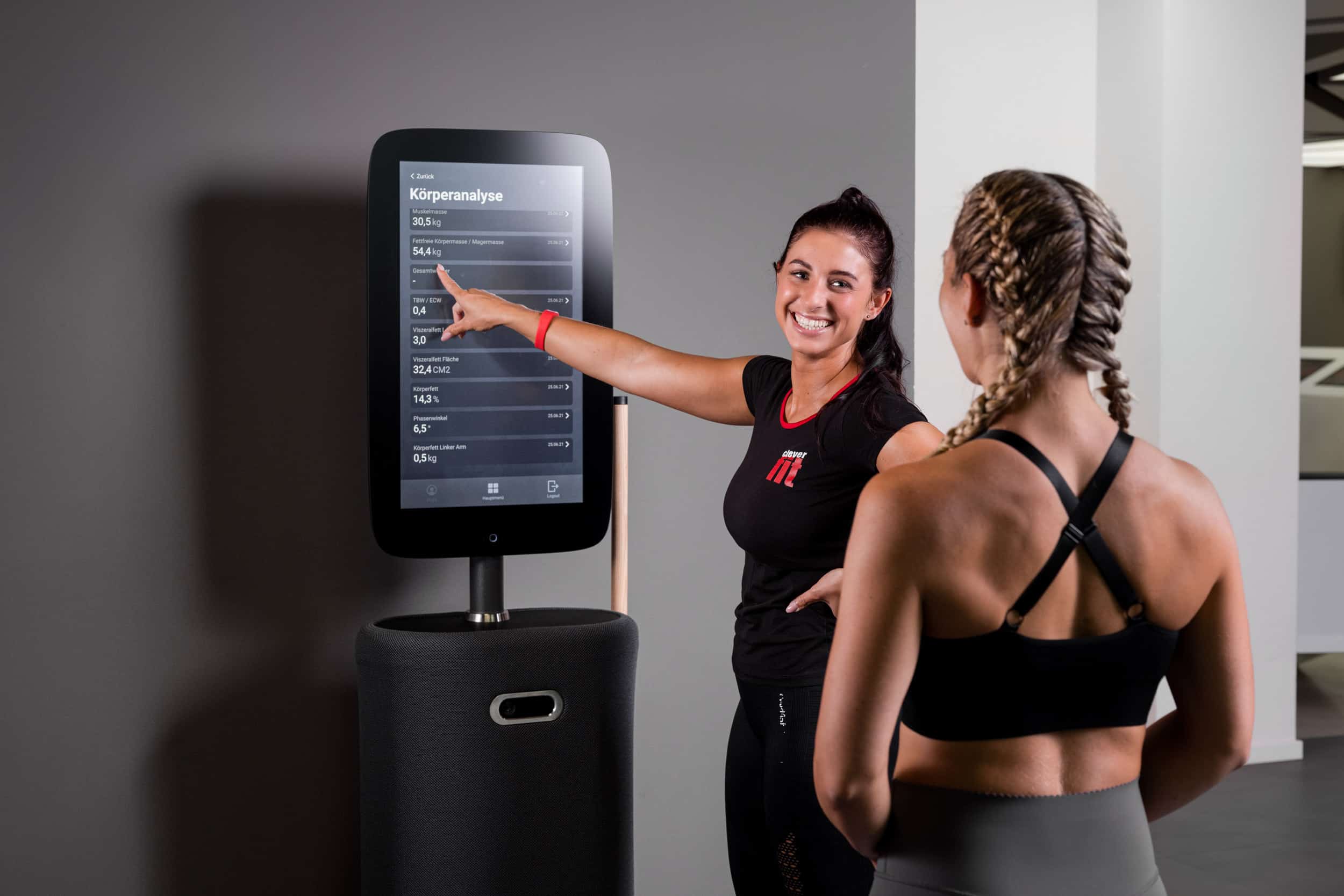 Digital-Fitness-Floor-EGYM-Bild07