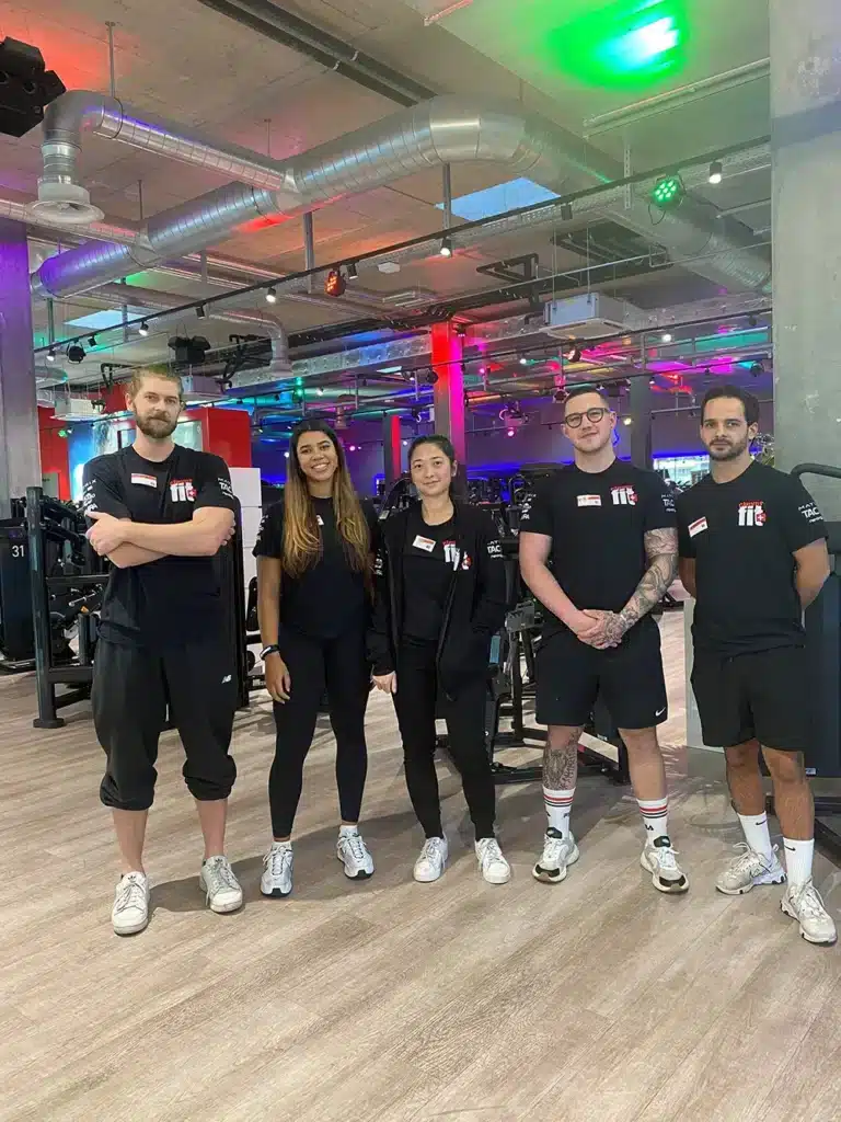 Das Trainerteam vom clever fit Opfikon freut sich auf deinen Besuch!