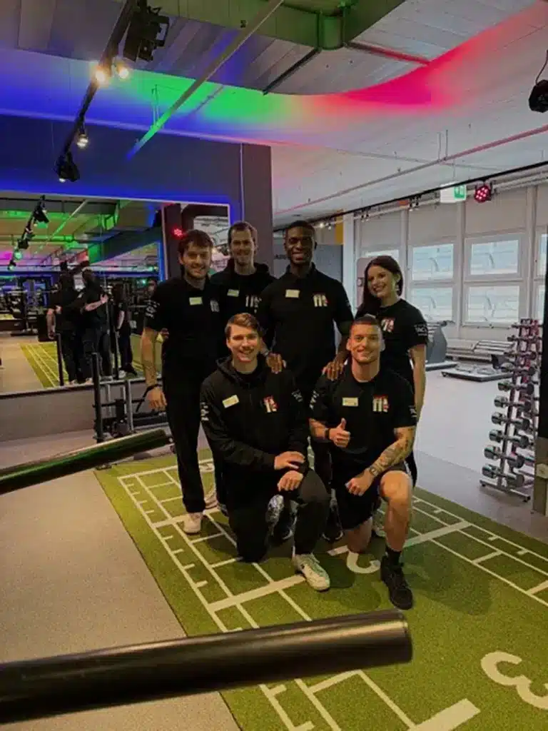 Das Trainerteam vom clever fit Regensdorf freut sich auf deinen Besuch!