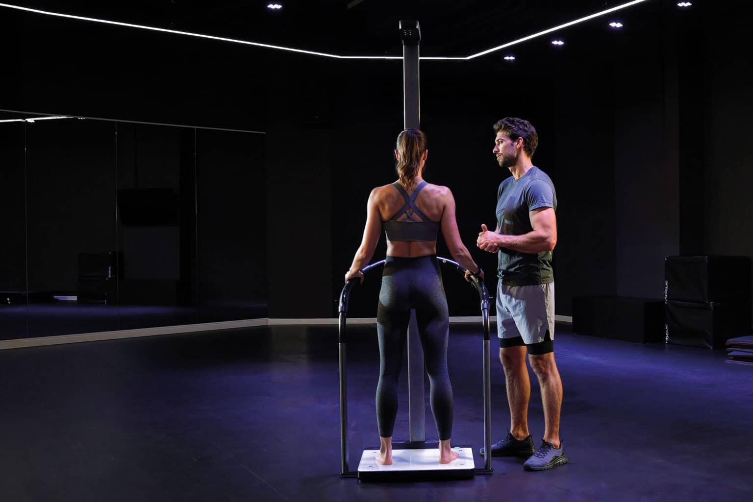 Präzise seca-Körperanalyse im clever fit Varel zur Messung von Muskelmasse und Körperfett für die 360 Grad Betreuung.